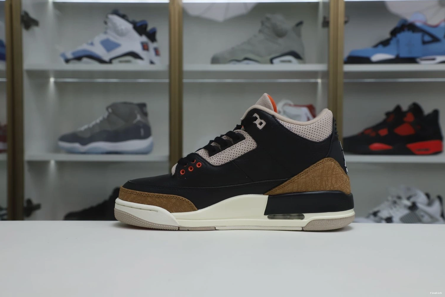 AIR CT8532 3 DESERT CEMENT JORDAN 0829